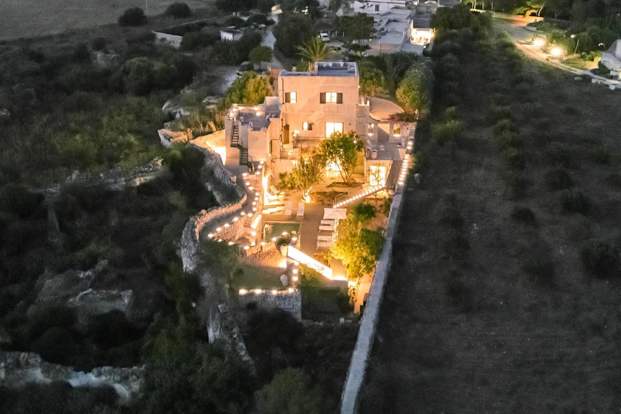 Villa Rocce Bianche 파뷔냐나도 외부 사진